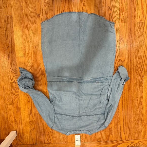 NWT Splendid Chambray Long Sleeve Dress - size M. - Picture 2 of 4